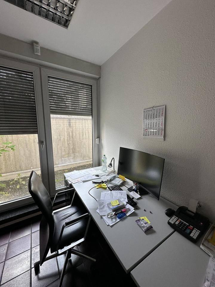 Büro 25 m² mit Wartebereich in Langenfeld-Mitte
